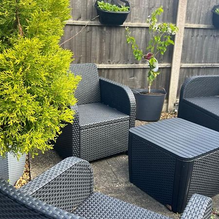 Double Room In Great Barr Near M5 - M6 - Parking - Tv Bed-Garden Birmingham Exterior photo